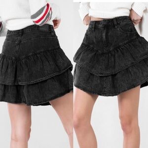 AMERICAN EAGLE washed off  black Tiered Denim ruffled Skirt size 6